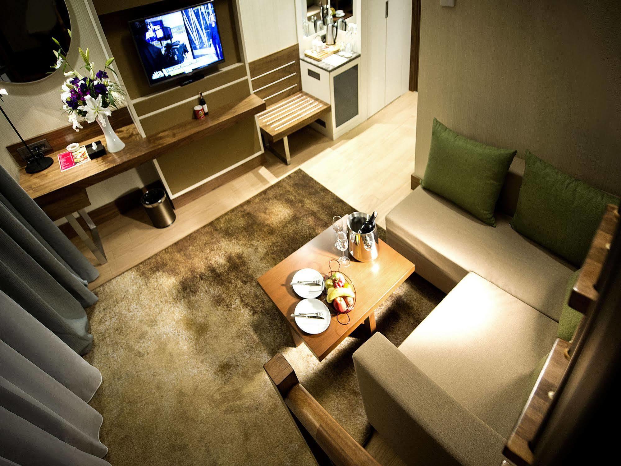 Ramada By Wyndham Istanbul Florya Hotel Kültér fotó
